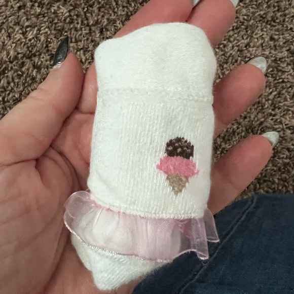 Gymboree ice cream infant set with matching ruffled socks…🍦 - Picture 7 of 7